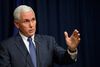 Indianas guvernør Mike Pence underskrev torsdag en lov, som kritikere kalder "en opskrift på diskrimination og forfølgelse".