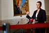 Statsminister Mette Frederiksen (S) taler med pressen før partiledermøde om genåbningens næste fase i Landstingssalen på Christiansborg. Foto: Philip Davali/Ritzau Scanpix