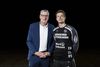 Anders Dahl-Nielsen (67) og Lasse Svan Hansen (35) repræsenterer sammenlagt over 400 landskampe. Deres fælles hukommelse spænder over de seneste 50 års landsholdshistorie - fra nestorens debut i 1973 til Svan Hansens deltagelse i den kommende VM-slutrunde i Danmark. Foto: Michael Drost-Hansen