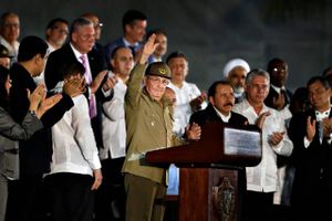 Præsident Raul Castro hyldede sin bror som leder af en revolution »for de ydmyge«. Foto: Ricardo Mazalan/AP