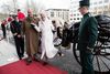 Dronning Margrethe og prins Henrik ankom til Aarhus Rådhus efter en karettur rundt i byen.