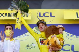 Den danske Tour de France-stjerne fik bl.a. spørgsmål om doping og sin succesfulde vej frem mod den samlede sejr i verdens største cykelløb.