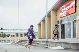 Landspolitikere vil have undersøgt, om andre skoler end den anklagede Søndervangskolen kan have snydt ved prøverne. 