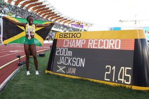 Shericka Jackson tilbagelagde natten til fredag 200 meter på 21,45 sekunder og kan kalde sig VM-guldvinder.