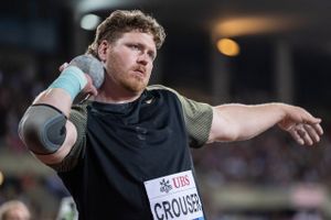Ryan Crouser kastede lørdag 23,56 og slog dermed verdensrekorden i kuglestød, som han selv havde sat.