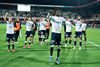 Yann Aurel Bisseck, der scorede det første mål, jubler i forgrunden med sine holdkammerater foran fansene efter 2-0-sejren i Silkeborg, sæsonens anden af slagsen. Foto: Henning Bagger/Ritzau Scanpix