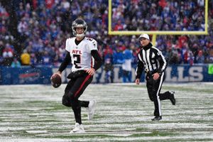 Atlanta Falcons' mangeårige quarterback Matt Ryan skal fremover spille for NFL-holdet Indianapolis Colts.