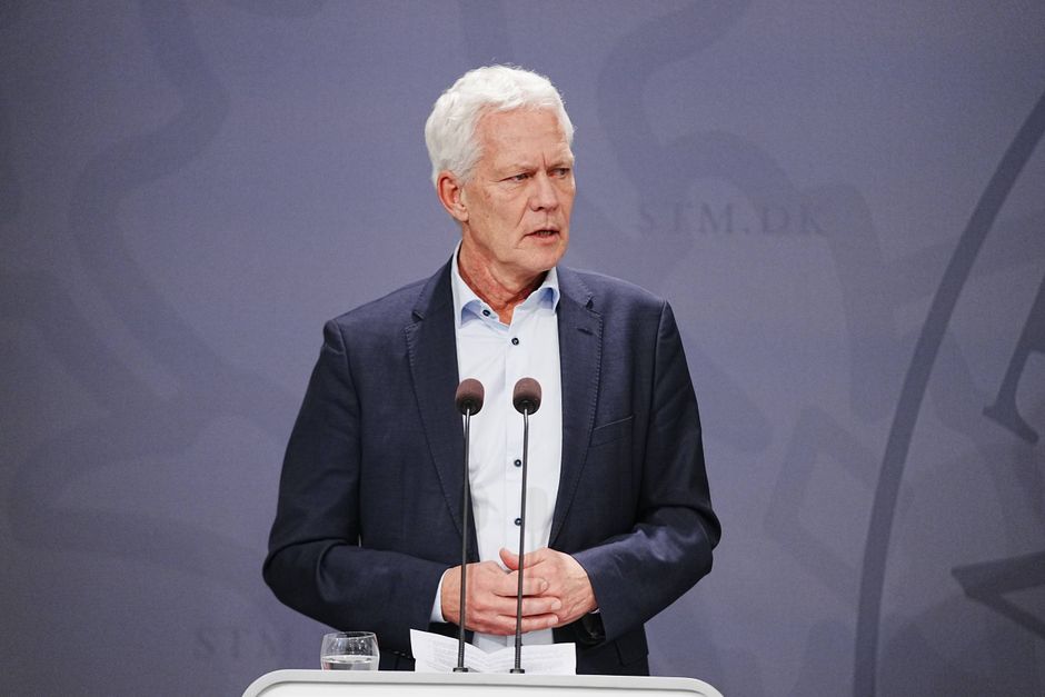 I årevis har skiftende regeringer talt om mere sammenhæng, kortere ventetider og mere ensartede sundhedstilbud. I det kommende år skal en ny sundhedsstrukturkommission komme med løsninger på, hvordan fremtidens sundhedsvæsen skal indrettes. 