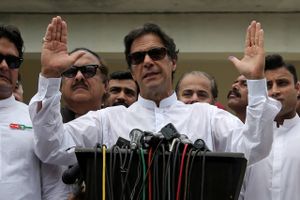Imran Khan er tidligere blevet forsøgt anholdt i Pakistan. Nu er det lykkedes, og det kan skabe yderlige uro.