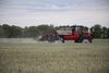 Miljøministeriet bruger vildledende tal for niveauet for pesticidrester i grundvandet, siger en biolog, der i 31 år var ansat i Miljøministeriet. Målet er at skabe en politisk dagsorden, der kan presse landbruget, anklager biologen.