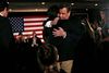 53-årige Chris Christie har onsdag trukket sit præsidentkandidatur efter en valgkamp, hvor hans ligefremme stil ikke blev den fordel, det plejer at være.