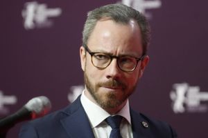 Jakob Ellemanns og andre politikeres løftbrud undergraver tilliden til demokratiet i en grad, hvor vælgere vil begynde at spørge sig selv om, hvorfor overhovedet stemme, når man ikke ved, hvad ens stemme går til, skriver Jes Falk. Arkivfoto: Ints Kalnins