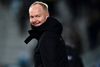 FC Midtjyllands cheftræner, Glen Riddersholm, kan være en glad mand – lige nu. Holdet fører Superligaen med 11 point ned til FC København, men midtjyderne skal ikke få gummiben, som de plejer, hvis mesterskabet skal i hus. Foto: Ernst van Norde/Polfoto