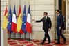 Den franske præsident, Emmanuel Macron, foretrækker ordninger, som omfatter sådanne tiltag, siger han på et spørgsmål om økonomiske sanktioner under et fælles pressemøde med Spaniens premierminister, Pedro Sanchez. Foto: Thibault Camus