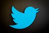 Twitter, og andre virksomheder som USA's myndigheder henter oplysninger hos, må ikke oplyse hvor mange gange de udlevere data om deres brugere. Hos Twitter mener de at det er et brud på den amerikanske forfatning.
