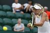 Caroline Wozniacki under Wimbledon-opgøret med Tsvetana Pironkova. Foto: Alastair Grant