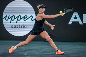 Med en sejr over rumænske Jaqueline Cristian er Clara Tauson finaleklar i ITF-turneringen i Altenkirchen.