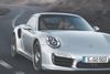 Den nye Porsche 911 Turbo har en medstyrende bagaksel, som virtuelt kan forkorte eller forlænge akselafstanden og på den måde ændre køreegenskaberne.