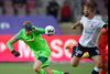 Keeper Peter Vindahl Jensen, FC Nordsjælland, FCN og Patrick Mortensen, AGF kæmper om bolden i Superliga slutspils opgøret på Right to Dream Park i Farum mellem FC Nordsjælland og AGF onsdag den 22. juli 2020. (Foto: Lars Møller/Ritzau Scanpix 2020)