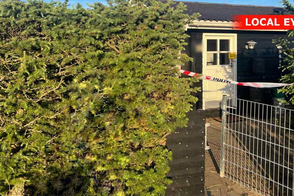 Fredag var Sydøstjyllands Politi til stede på en adresse i et kolonihaveområde.