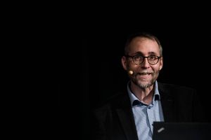 Tom Buk-Swienty har gennem snart et årti gravet sig ned i Karen Blixens nære relationer, og snart er han aktuel med kronjuvelen i sin familiesaga - med "Tanne" i hovedrollen.