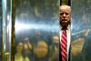 Donald Trumps sejr i 2016 var lige så overraskende, som hans nederlag i denne måneds valg var forudsigeligt. For præsidenten, der her ses i 2017, formåede aldrig at forny sit politiske budskab. Foto: Dominick Reuter/AFP