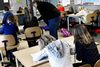 Jyllands-Posten erfarer, at regeringsindgrebet tager udgangspunkt i arbejdstidsreglerne for tjenestemænd, som også er brugt i den nye overenskomst for skolepædagogerne.