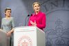 Statsminister Helle Thorning-Schmidt (S) får to ekstra mandater bag sig efter at Astrid Krag og Ole Sohn har meldt sig ind.