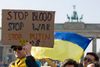 Sanktionerne mod Rusland pga. krigen i Ukraine begynder nu at få konsekvenser for russisk økonomi. Foto: Gero Breloer/AP