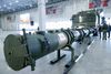 Et russisk SSC-8/9M729-missil vises frem i Patriot Expocentre i Moskva. Foto: Maxim Shemetov/Reuters