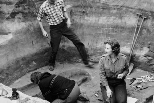 Juli 1962. Prinsesse Margrethe på arkæologisk udgravning. Arkivfoto: Polfoto