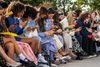 Instagram bliver flittigt opdateret under Copenhagen Fashion Week, som det ses her under Baum & Pferdgartens modeshow på Jarmers Plads i København. Foto: Stine Bidstrup