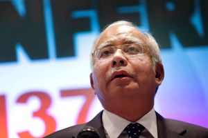 Siden sidste sommer har Malaysias premierminister, Najib Razak, været ramt af alvorlige anklager om korruption, da lækkede dokumenter har vist, at han på private bankkonti har modtaget over 4,5 mia. kr.