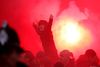 Stemningen var i top både på og uden for Anfield efter Liverpools sejr over FC Barcelona. Foto: Reuters/Carl Recine