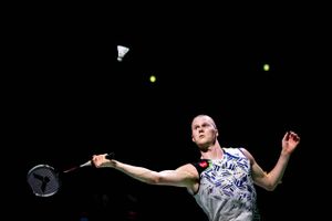 Badmintonstjernen Anders Antonsens beslutning om at flytte til Dubai for at lave sit eget træningssetup betyder, at han ikke længere vil være en fast del af landsholdstræningen i Brøndby.