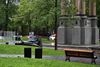 Aktivister i Montreal har væltet en statue af Canadas første premierminister, Sir John A MacDonald, hvis navn er knyttet til en brutal politik over for landets oprindelige befolkning sidst i 1800-tallet. Foto: Eric Thomas/AFP
