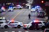 Politiet var talstærkt til stede ved restauranten Comet Ping Pong i Washington. Foto: Sarah L. Voisin