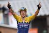 Primoz Roglic jubler efter at have vundet 2. etape i Criterium du Dauphine, der er stjernernes sidste store test inden Tour de France. Foto: Justin Setterfield/AFP