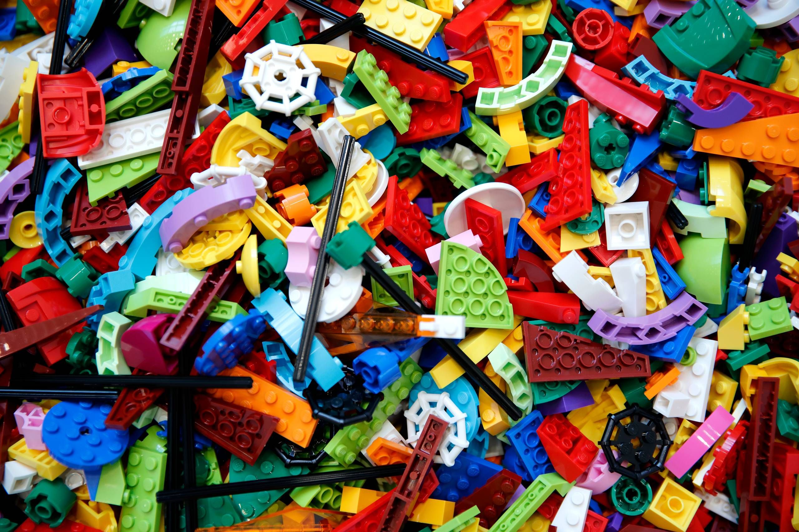 beundre akse Duke Salget af dansk legetøj vokser: Lego bruger 7 mia. kr. på en ny fabrik for  at sikre klodser nok