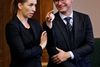 Finansordfører Benny Engelbrecht (S) og partiformand Mette Frederiksen (S) i samtale i Folketingssalen. Arkivfoto: Jens Dresling
