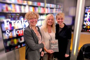 I denne uges udgave af Frøkjær & forfatterne fortæller Christine Antorini og Anne Linnet om at miste deres mødre. 
