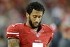 Udtalelserne fra Colin Kaepernick bliver set som en kommentar til politidrab på sorte amerikanere, der gentagne gange har skabt spændinger i USA. Foto: Ben Margot/AP
