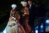 Det var ikke alt sammen alvors ord om verdensøkonomien og den syriske konflikt under G-20-mødet. Peterhof, Peter Den Stores sommerresidens i Skt. Petersborg, dannede ramme om vandkunst, musikshow, lysshow og festfyrværkeri, da statslederne skulle slappe af. Fotos: AP