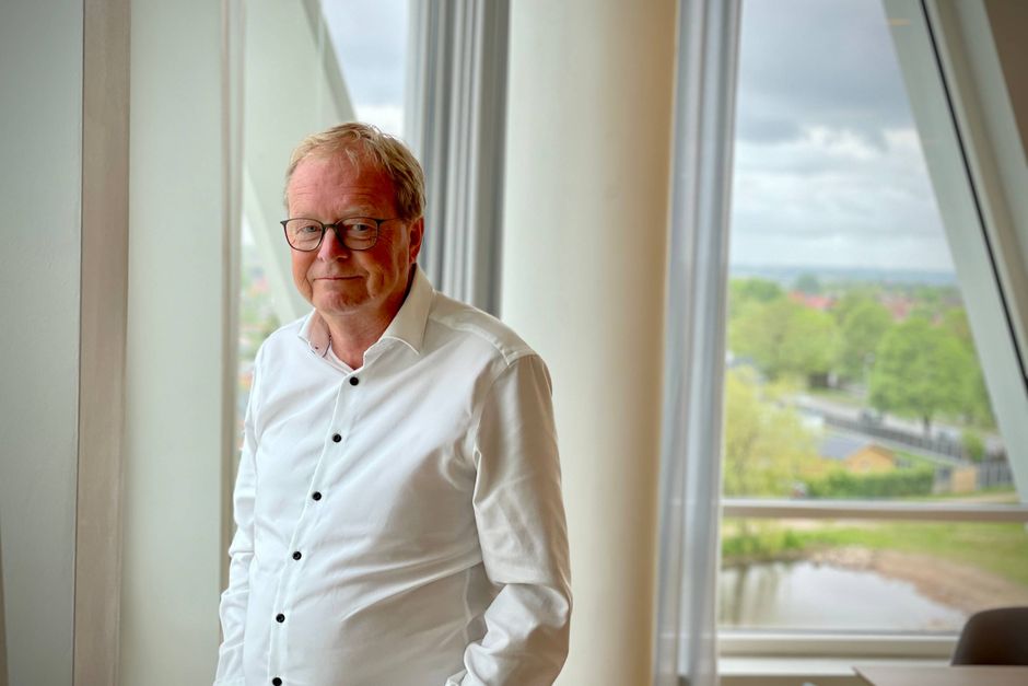 I efteråret fortalte borgmester Ulrik Wilbek, at han delvist mistede hørelsen på grund af lidelsen sudden deafness. Siden har det været en proces at nå til en erkendelse, der står tydeligt for ham i dag.