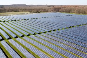 April, maj og juni har været usædvanligt gode, når det gælder produktionen af strøm fra solcelleanlæg.