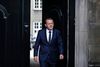 Statsminister Lars Løkke Rasmussen (V) er på retræte i sagen om børnecheck til EU-borgere.
