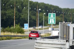 Ifølge beregninger overholder flere fartgrænserne på motorvejene. Der er brændstof at spare ved sænket fart.