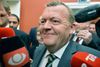 Venstres formand Lars Løkke Rasmussen kan - trods alt - glæde sig over blåt flertal i en ny måling fra Epinion.