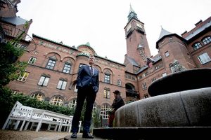 Københavns overborgmester vil på nuværende tidspunkt ikke forklare, hvad der i 2012 fik ham til at skifte holdning og stemme for prestigeprojektet Amager Bakke, der siden er havnet i økonomiske problemer.