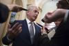 Bob Corker, den republikanske formand for Senatets udenrigsudvalg, har onsdag fremlagt et forslag, der skal stække Trumps ret til enerådigt at ramme allierede med straftold. Foto: AP/J. Scott Applewhite
